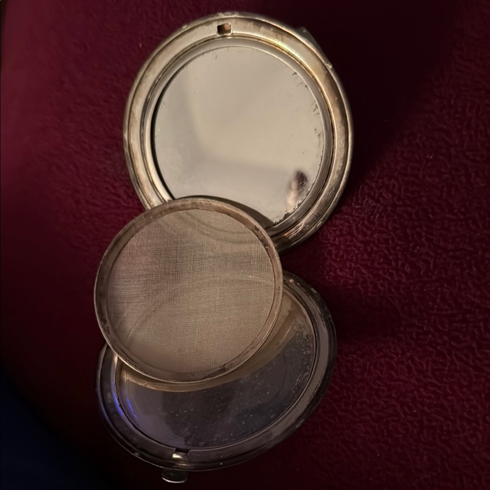 Vintage Silver color Compact Mirror